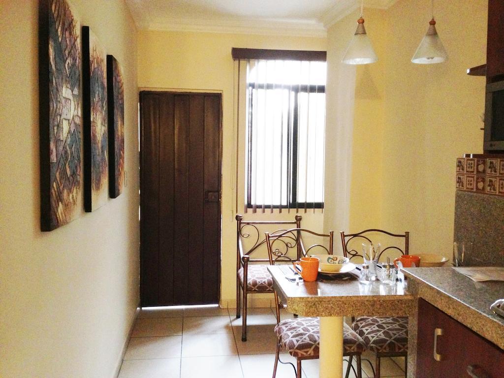 El Patio Suites II Guayaquil Quarto foto